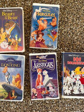 Walt Disney 90s vintage VHS lion king, aristocats, 101 dalmatians, hercules